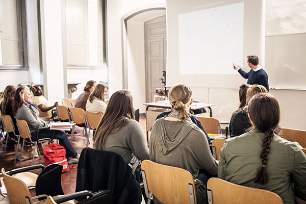 Global_Internships-_Master_Classes.jpg
