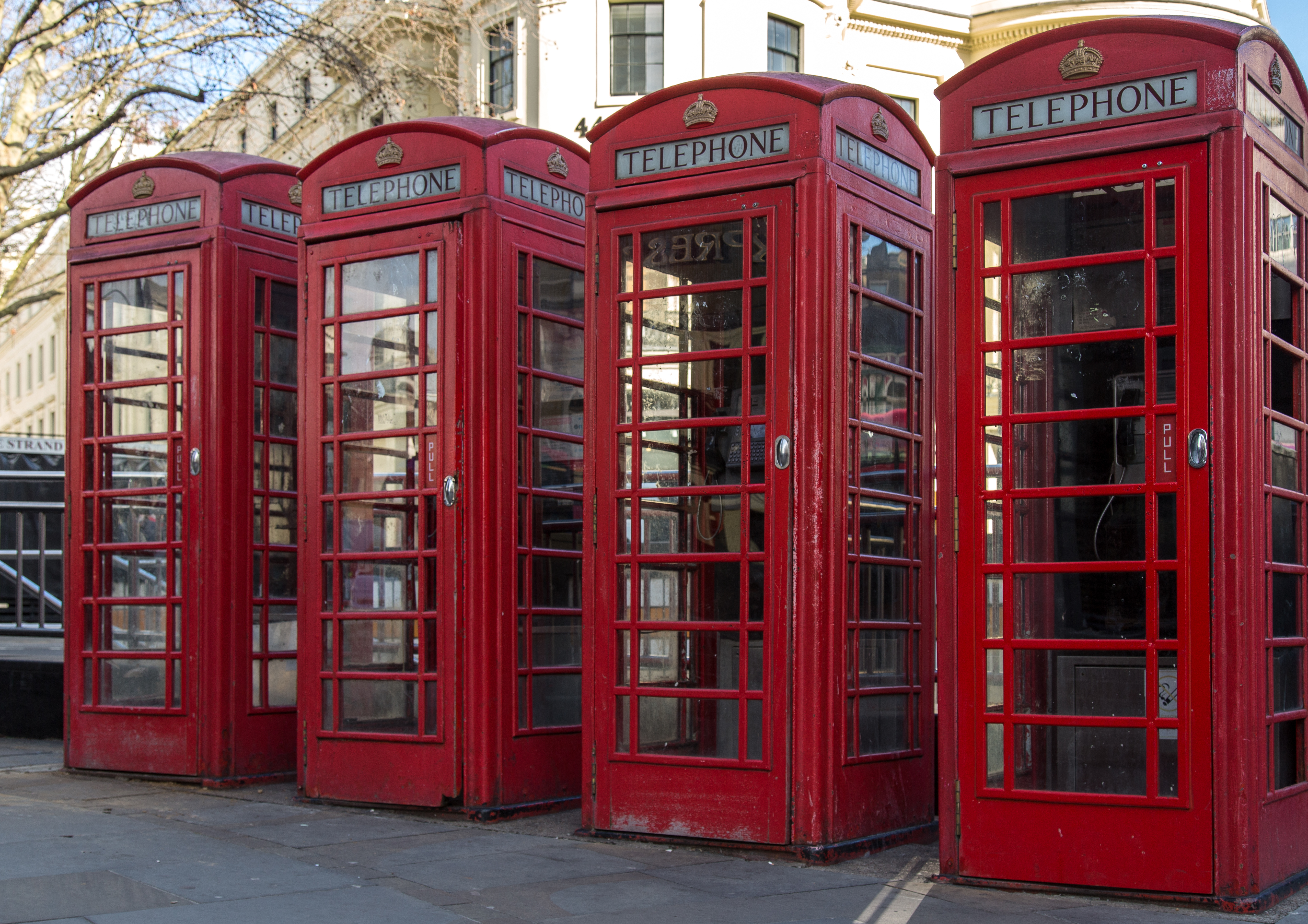 CAPA_London_Stephanie Sadler_Charring Cross Phone Boxes