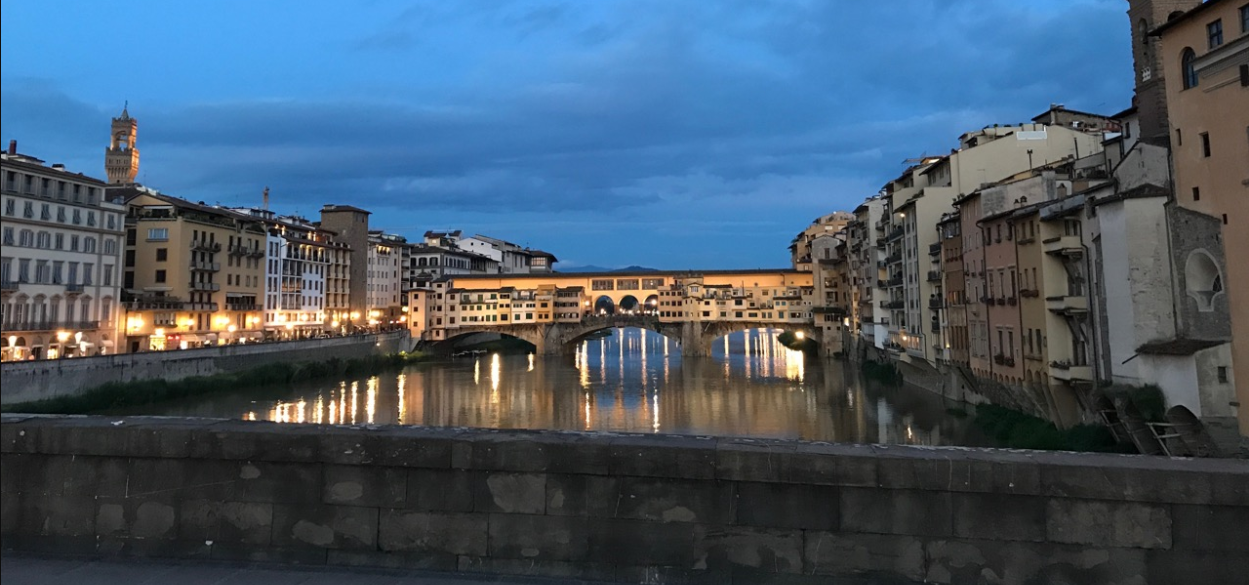 ponte vecchio at night